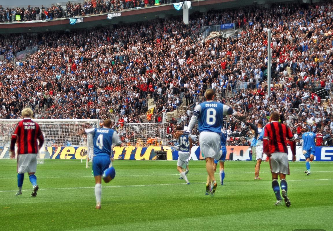 AC米兰vs拉齐奥：2008意甲巅峰对决 荣耀与坚持的足球传奇